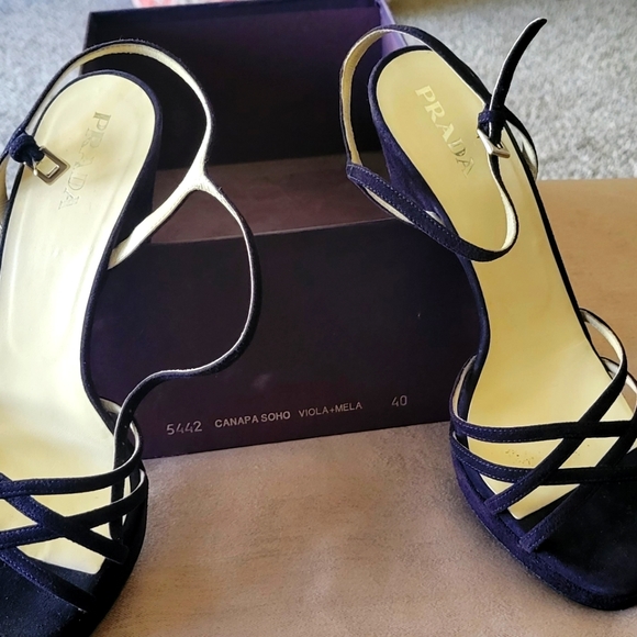 Heels - Picture 1 of 4